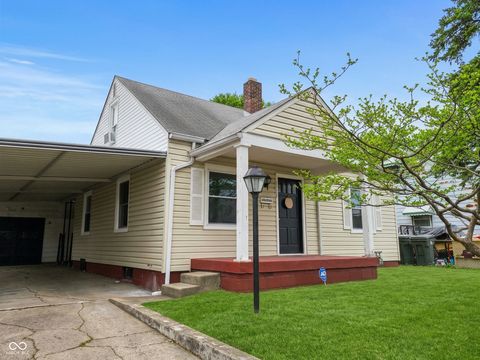 Photo of 2016 Glenridge Drive, Indianapolis, IN 46218 (MLS # 22092991)