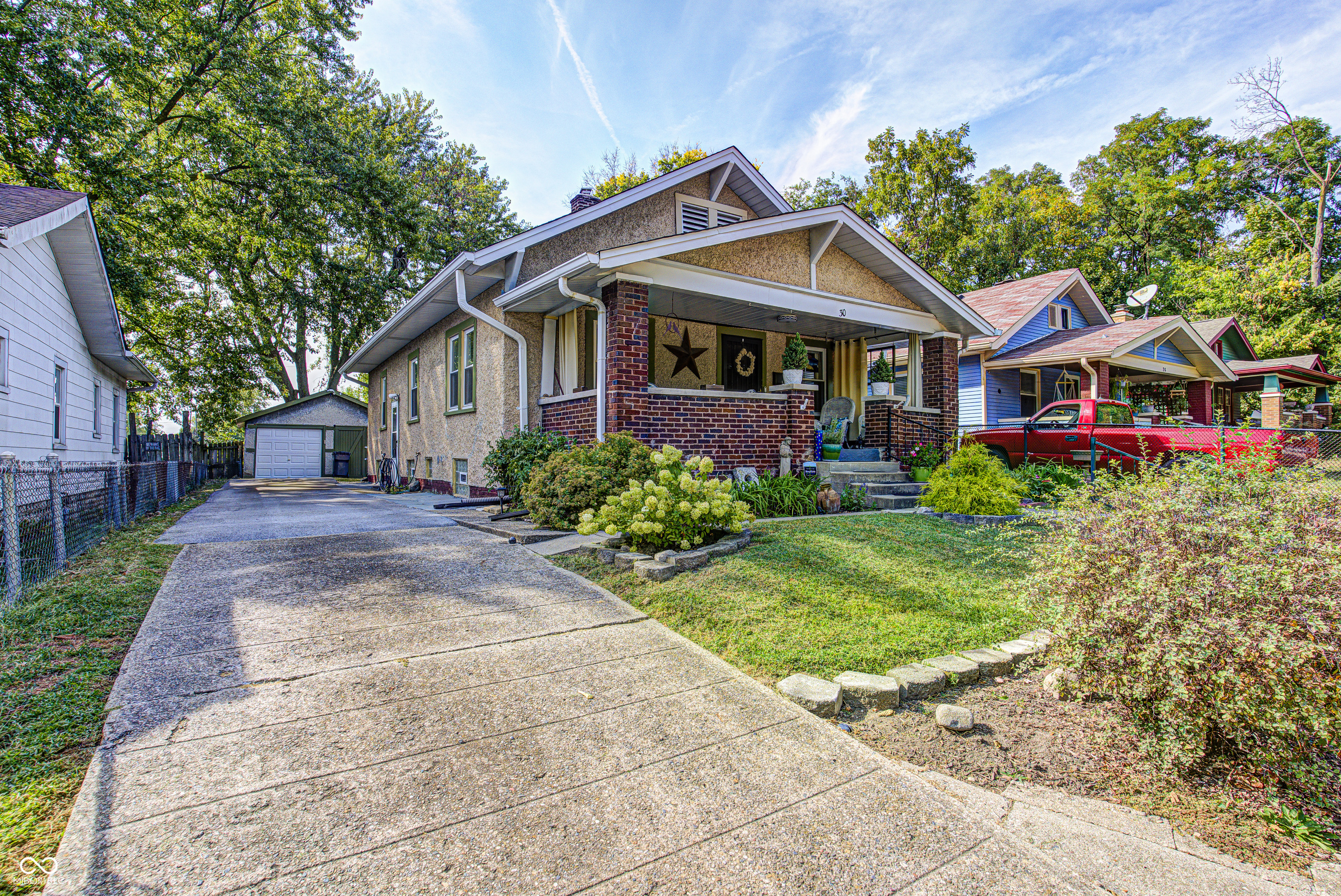 30 S Gladstone Avenue