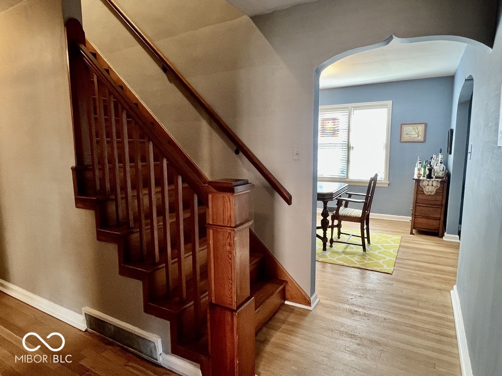 303 S Walnut Street
