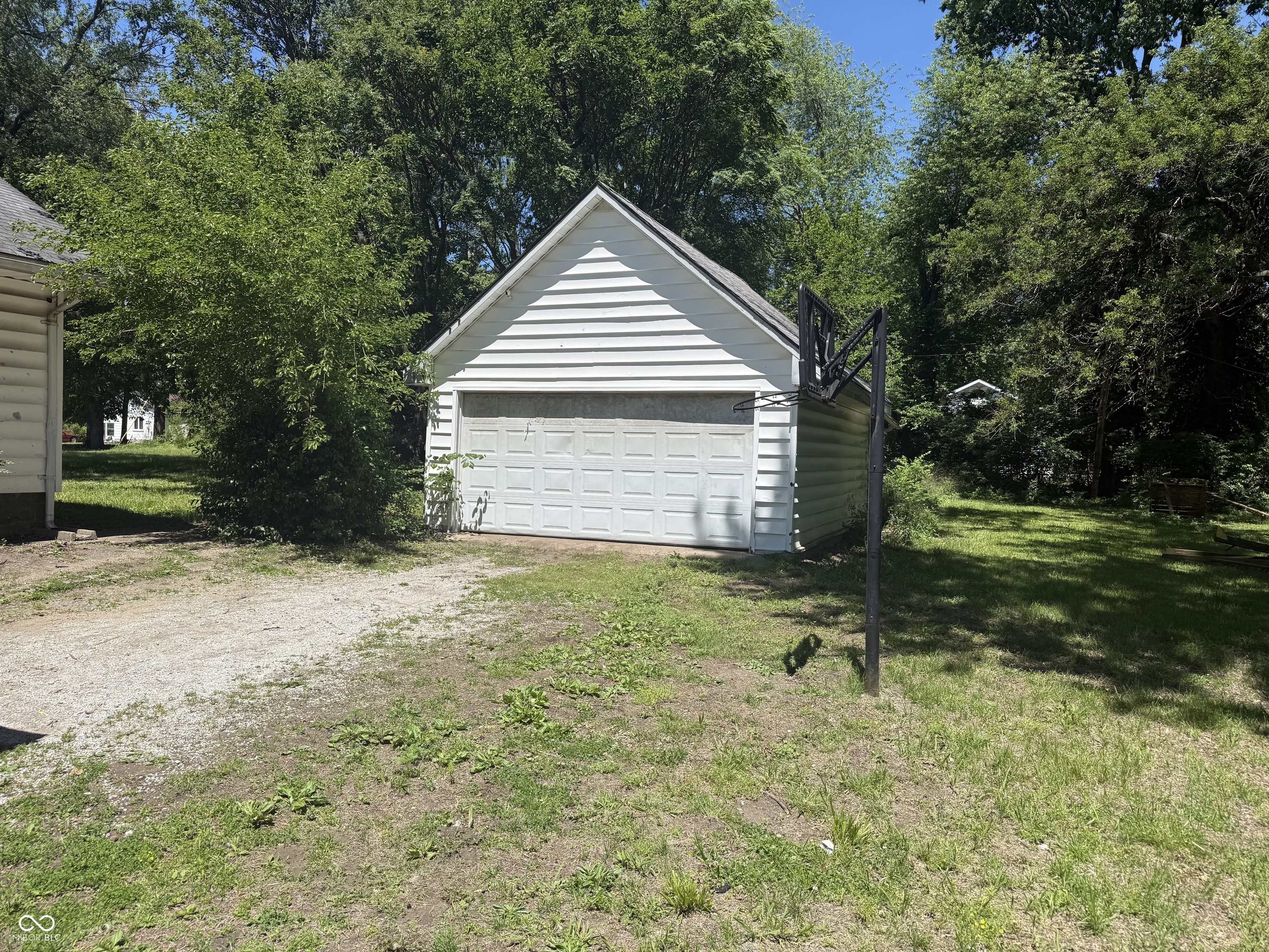 2004 E Wheeler Avenue