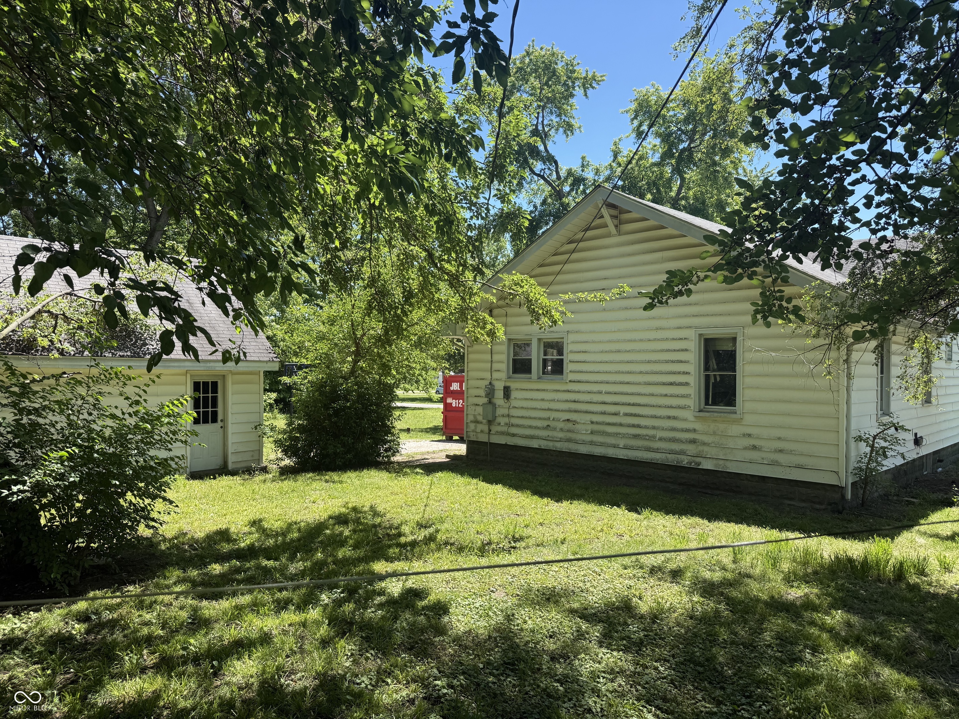 2004 E Wheeler Avenue