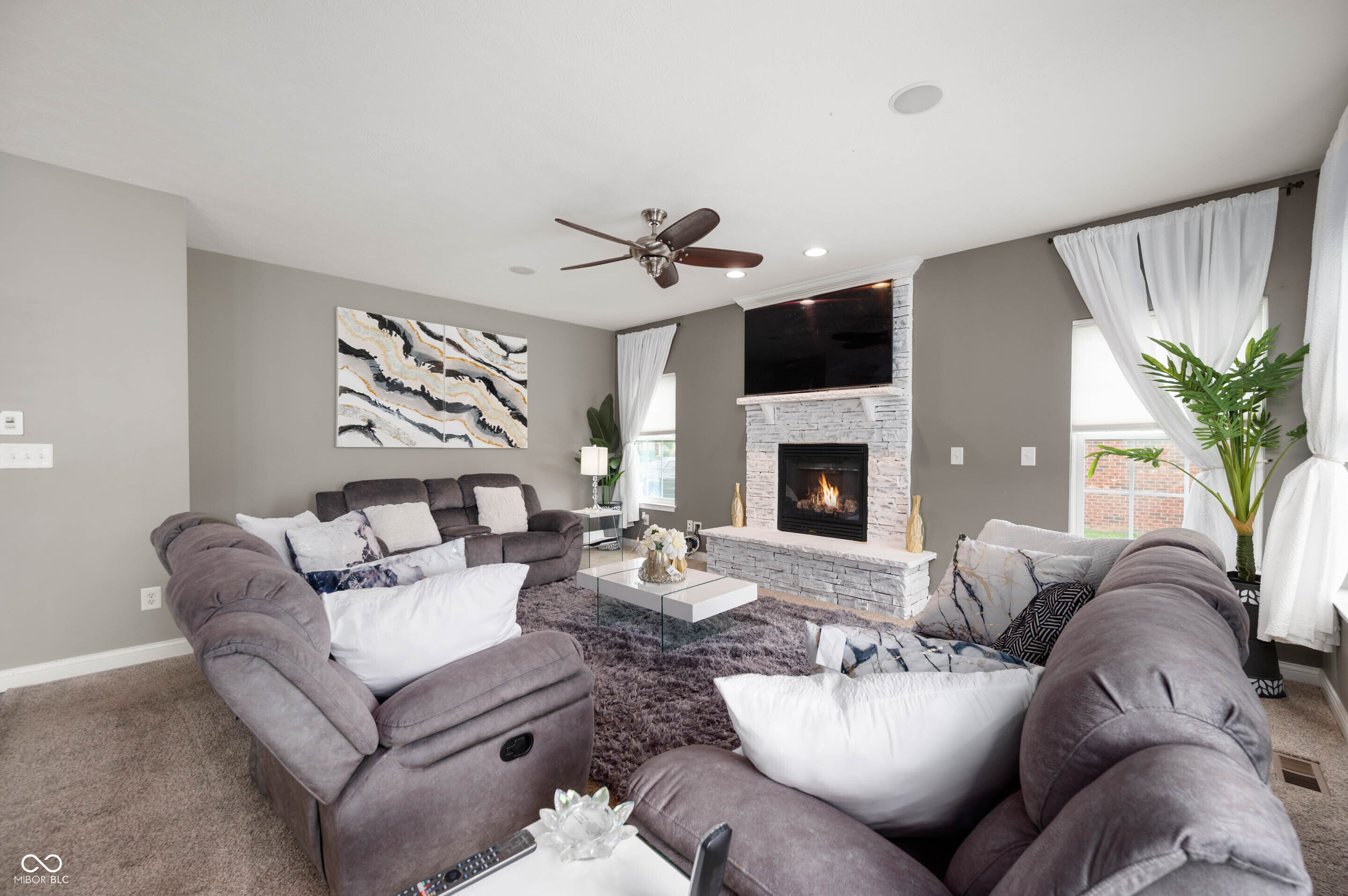 1143 Hampton Drive