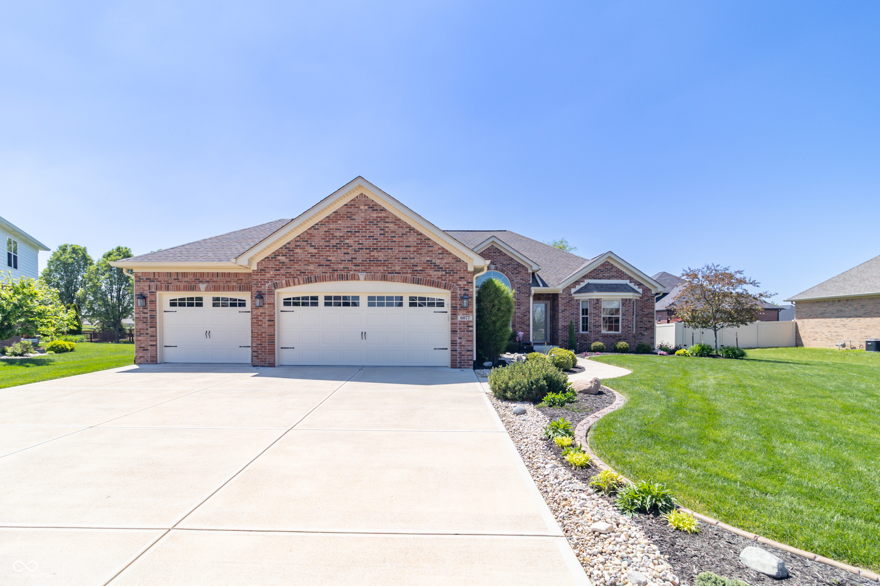 6077 W David Wayne Drive