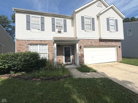 Photo of 3956 Beaconsfield Lane, Indianapolis, IN 46228 (MLS # 22113230)