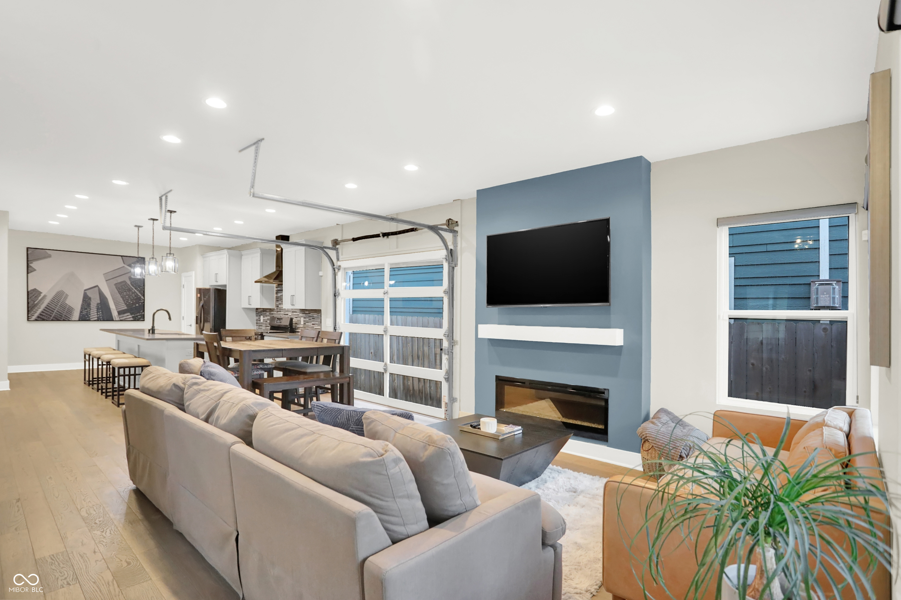 1949 Carrollton Avenue