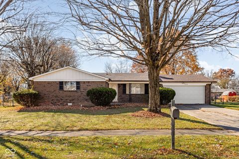 Photo of 4838 Guthrie Drive, Indianapolis, IN 46221 (MLS # 22074815)