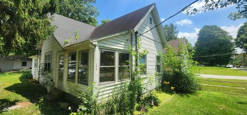 Photo of 213 N Manifold Street, Ingalls, IN 46048 (MLS # 22111400)