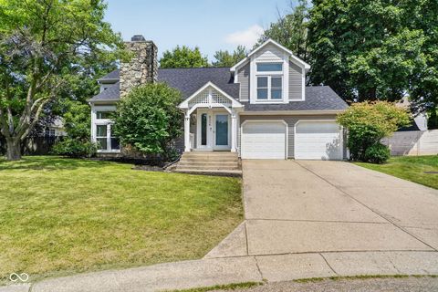Photo of 9338 Embers Way, Indianapolis, IN 46250 (MLS # 22111043)