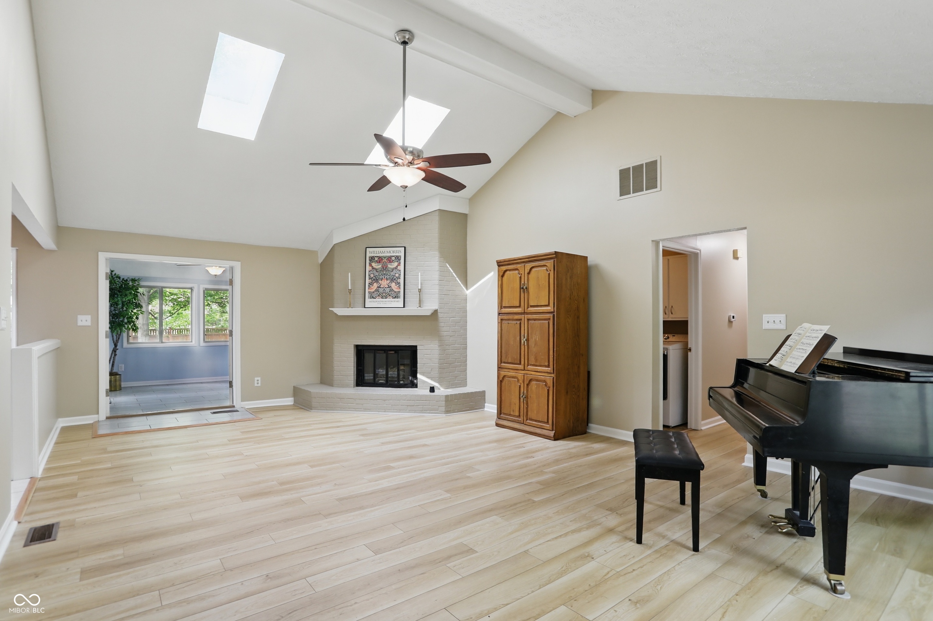 8218 San Carlos Court