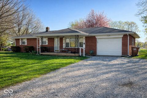 Photo of 128 S Daugherty Lane, Crawfordsville, IN 47933 (MLS # 22094847)