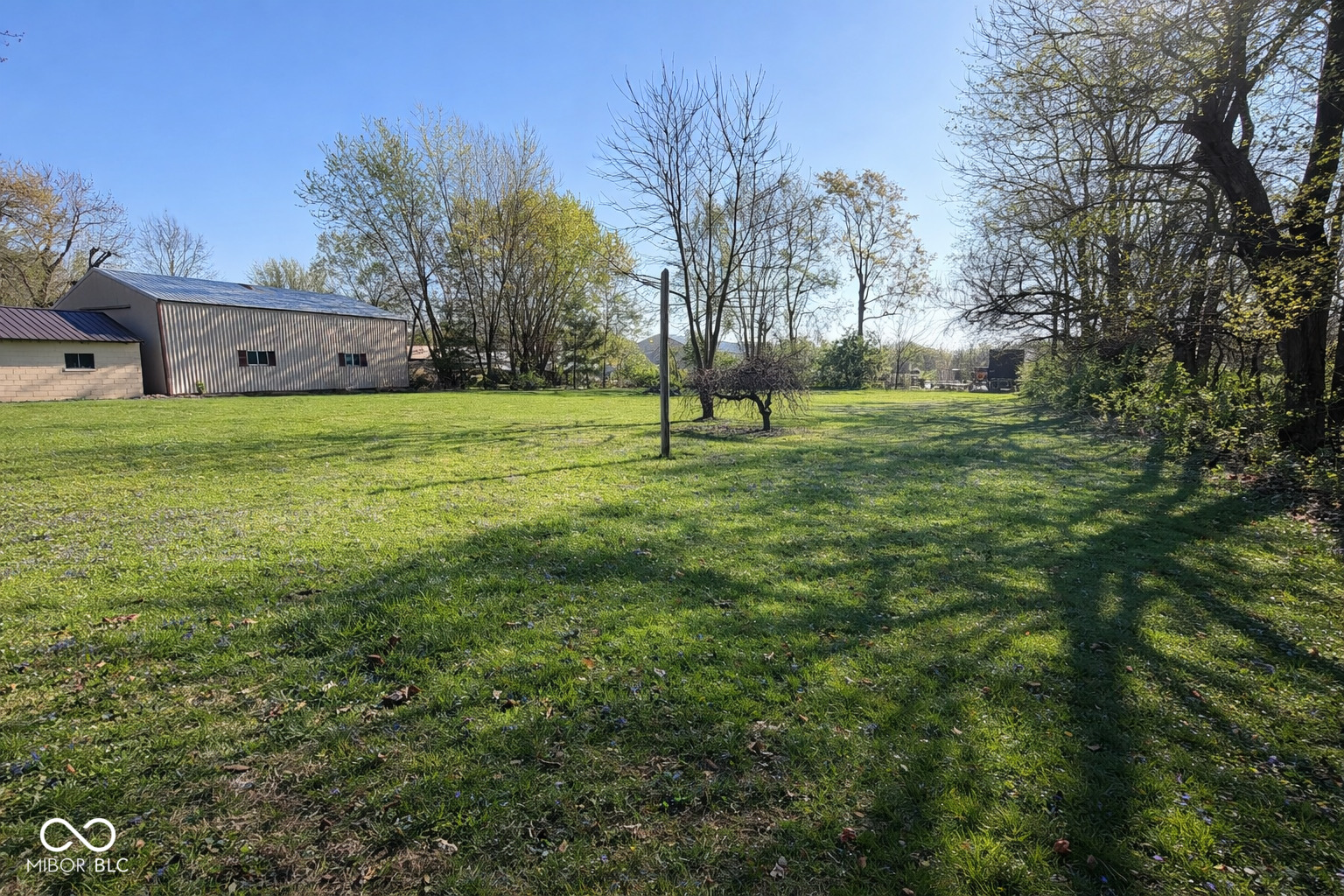 128 S Daugherty Lane