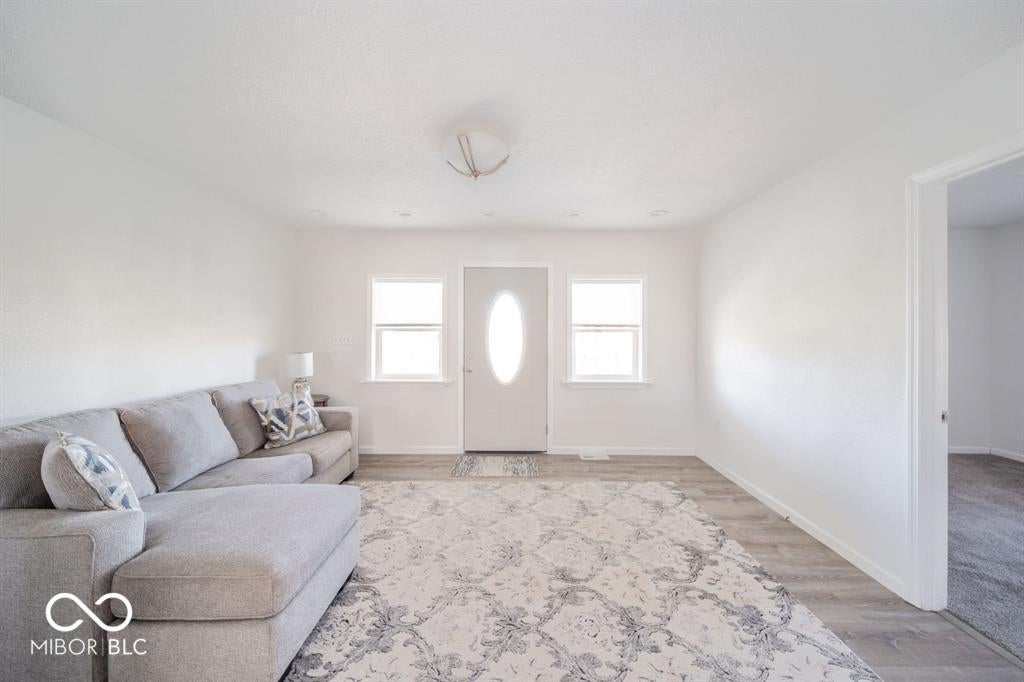 206 S Scatterfield Road