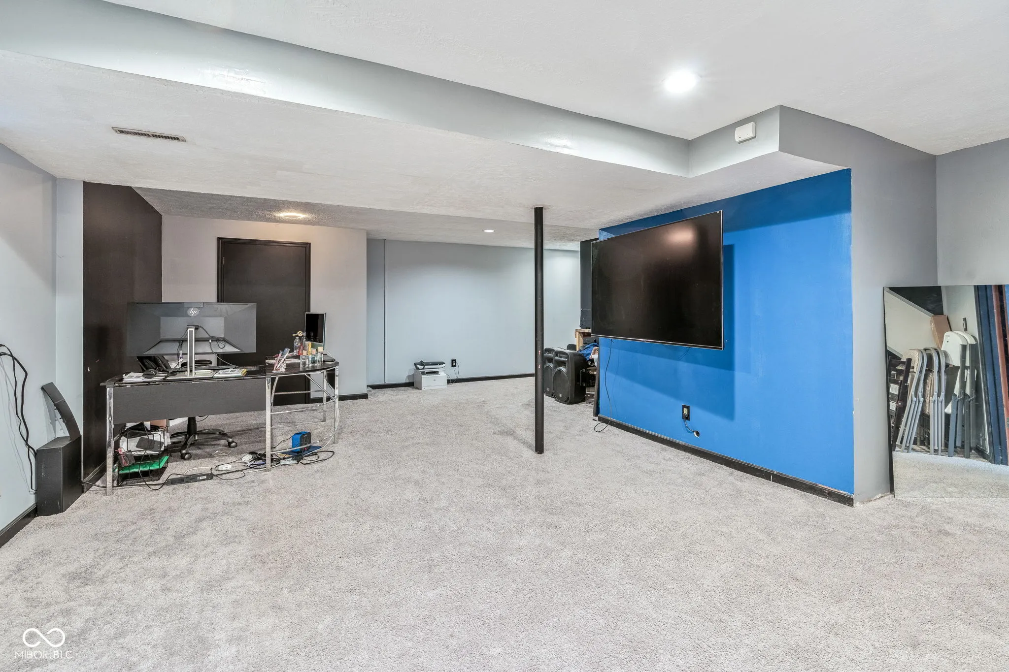 Indianapolis, Indiana 46254, United States, 4 Bedrooms Bedrooms, ,3 BathroomsBathrooms,Residential,Active,188137