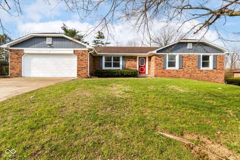 Photo of 6035 Buckskin Court, Indianapolis, IN 46250 (MLS # 22091394)