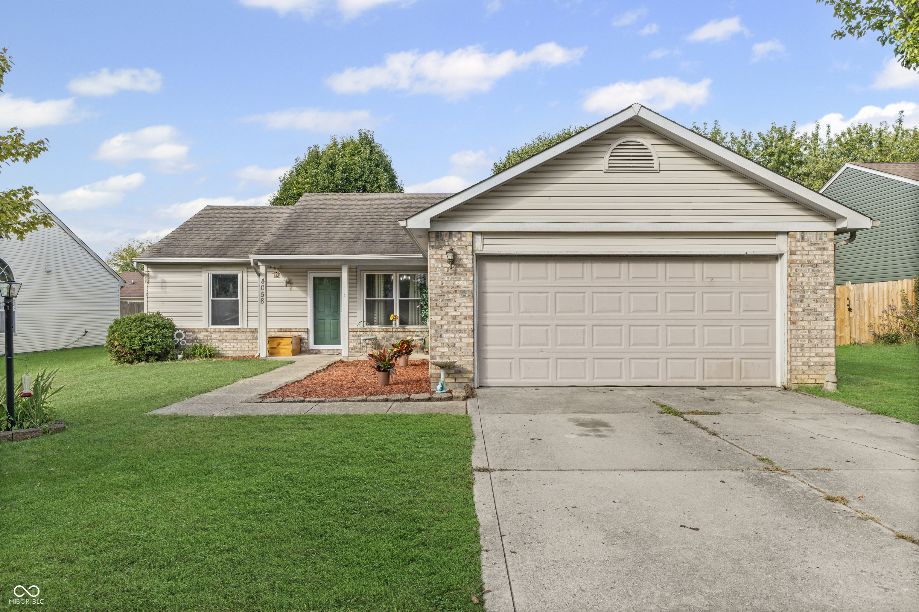 4058 Knollwood Avenue