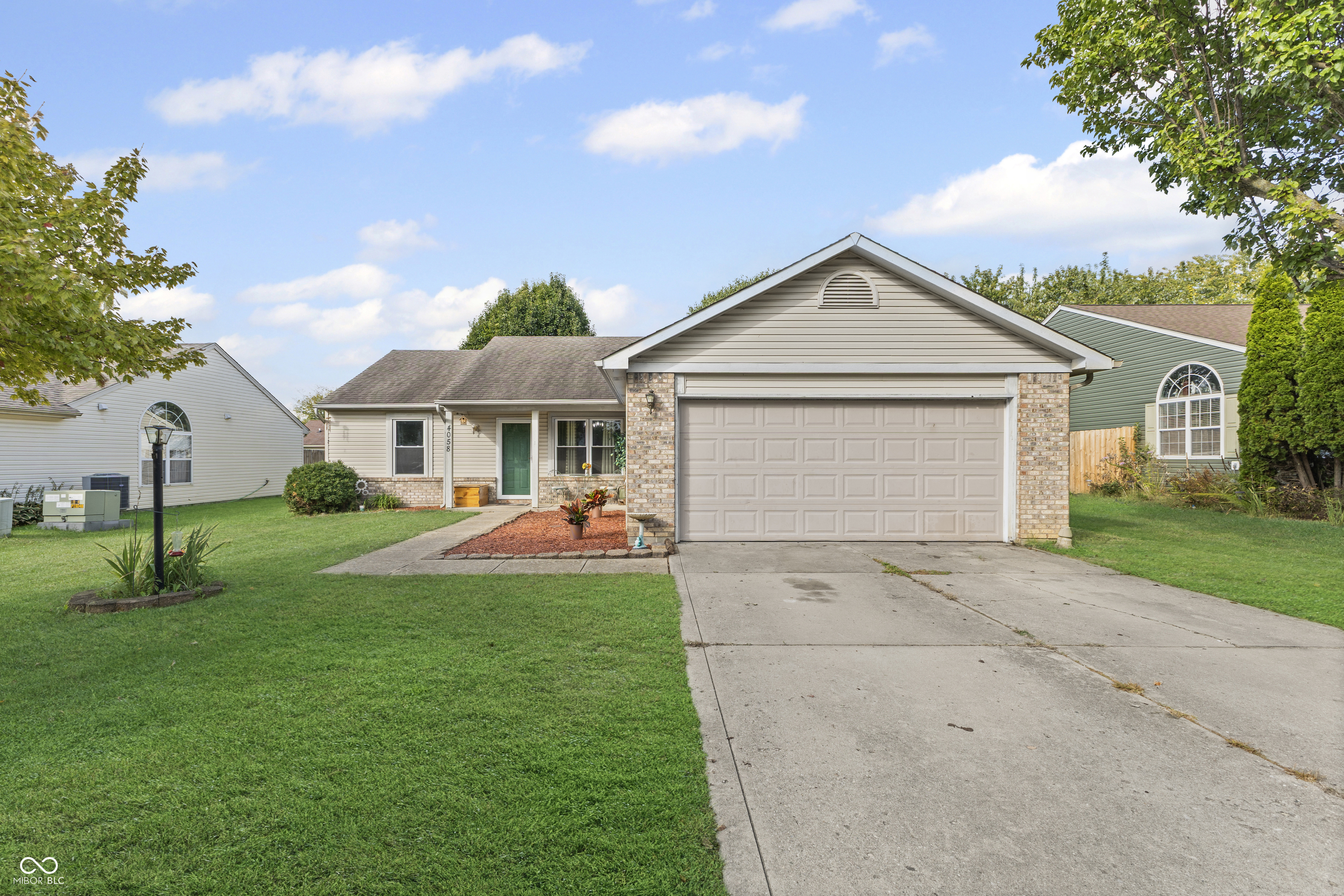 4058 Knollwood Avenue