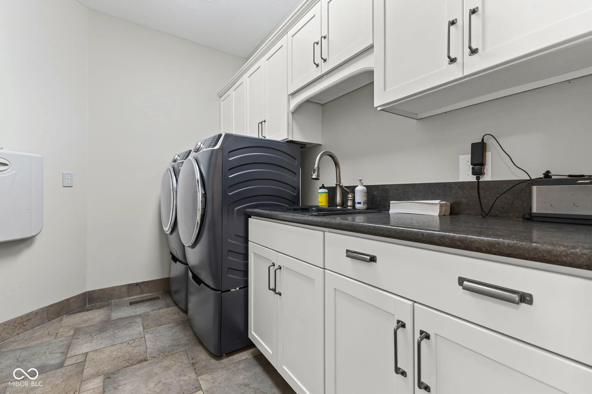 Brownsburg, Indiana 46112, United States, 4 Bedrooms Bedrooms, ,4 BathroomsBathrooms,Residential,Active,227121