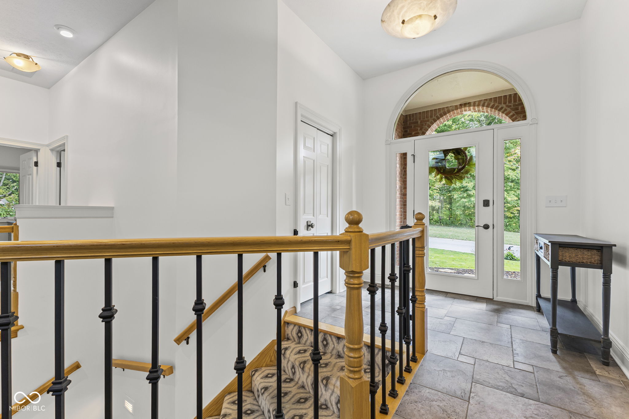 10 Ridgeline Drive