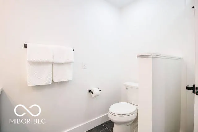 Columbus, Indiana 47203, United States, 6 Bedrooms Bedrooms, ,4 BathroomsBathrooms,Residential,Pending,46624