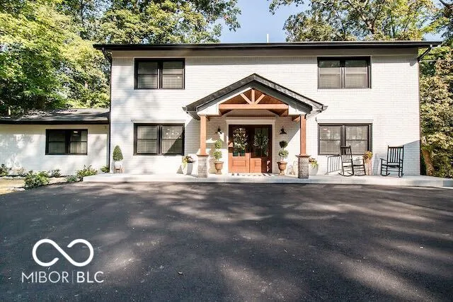 Columbus, Indiana 47203, United States, 6 Bedrooms Bedrooms, ,4 BathroomsBathrooms,Residential,Pending,46624