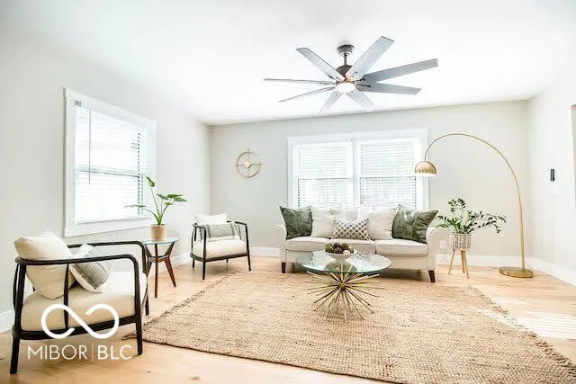 Columbus, Indiana 47203, United States, 6 Bedrooms Bedrooms, ,4 BathroomsBathrooms,Residential,Pending,46624