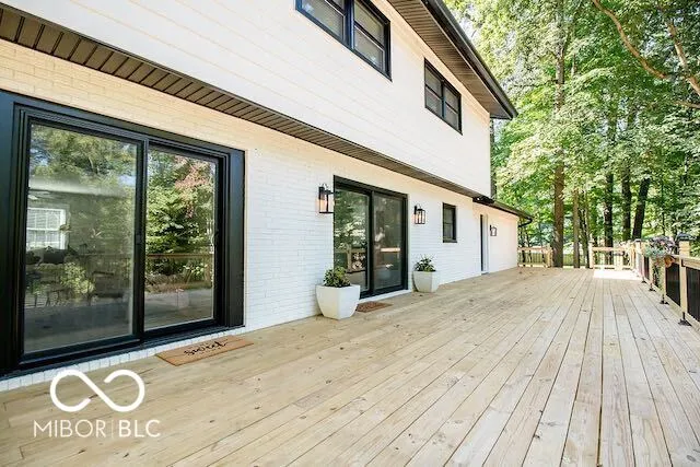 Columbus, Indiana 47203, United States, 6 Bedrooms Bedrooms, ,4 BathroomsBathrooms,Residential,Pending,46624