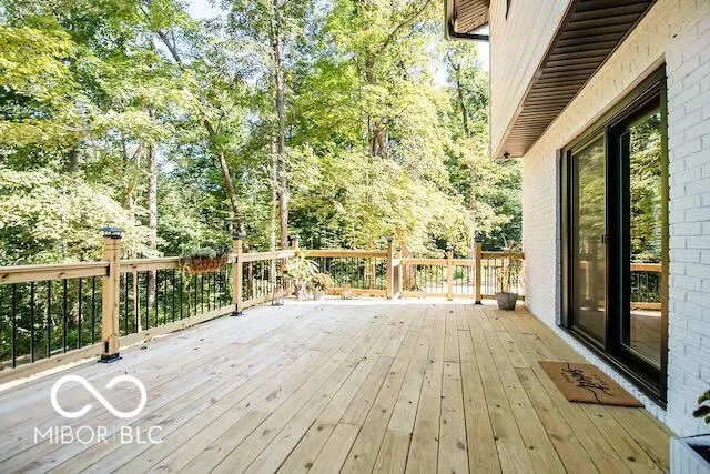 Columbus, Indiana 47203, United States, 6 Bedrooms Bedrooms, ,4 BathroomsBathrooms,Residential,Pending,46624