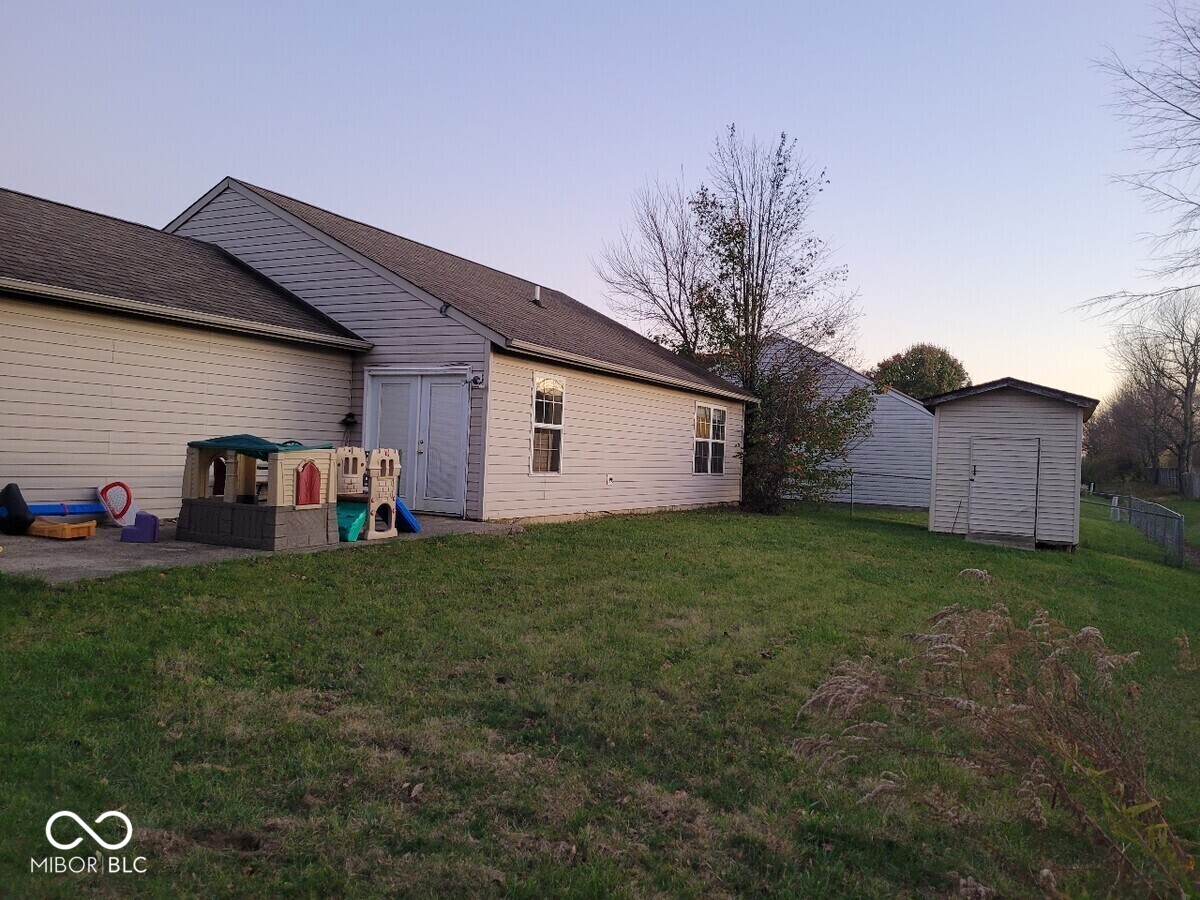 4036 Fairoaks Court
