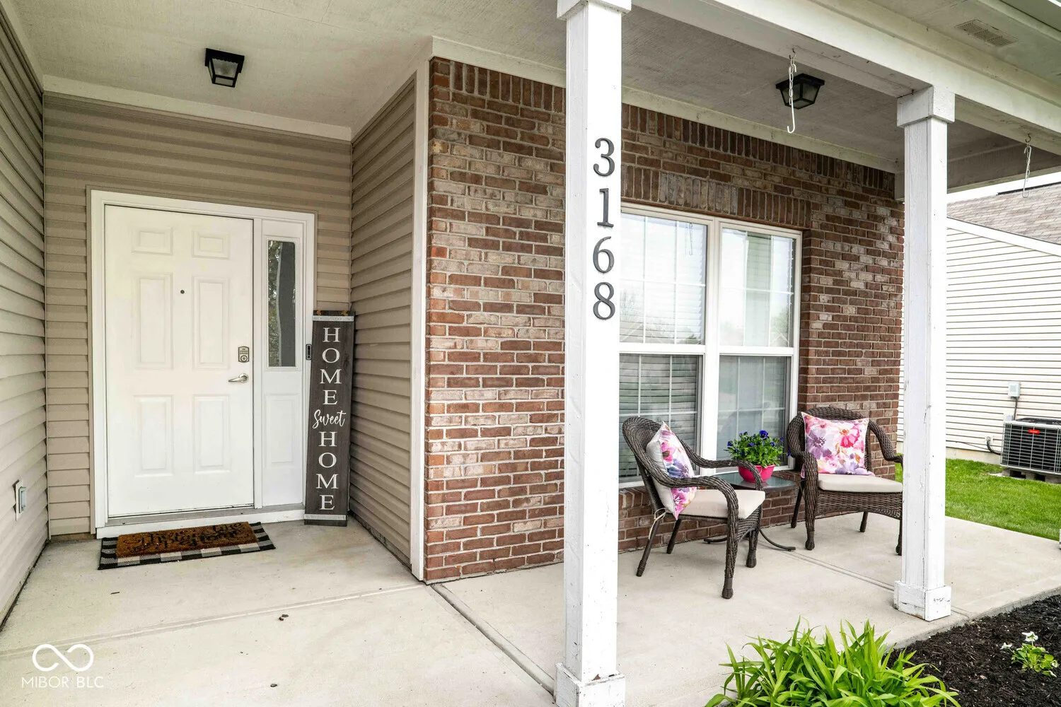 Whiteland, Indiana 46184, United States, 3 Bedrooms Bedrooms, ,2 BathroomsBathrooms,Residential,Pending,110102