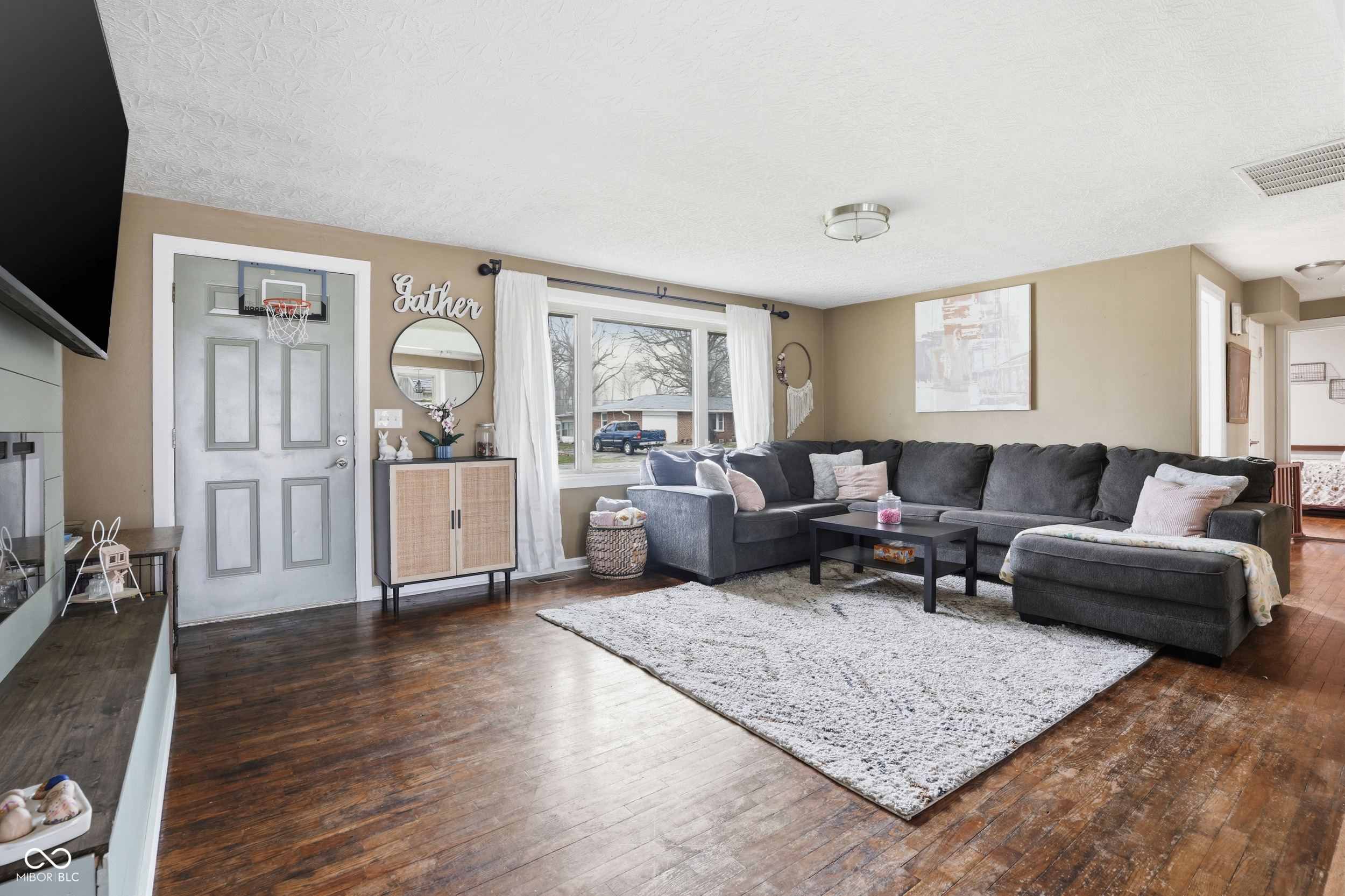 202 Cottonwood Drive