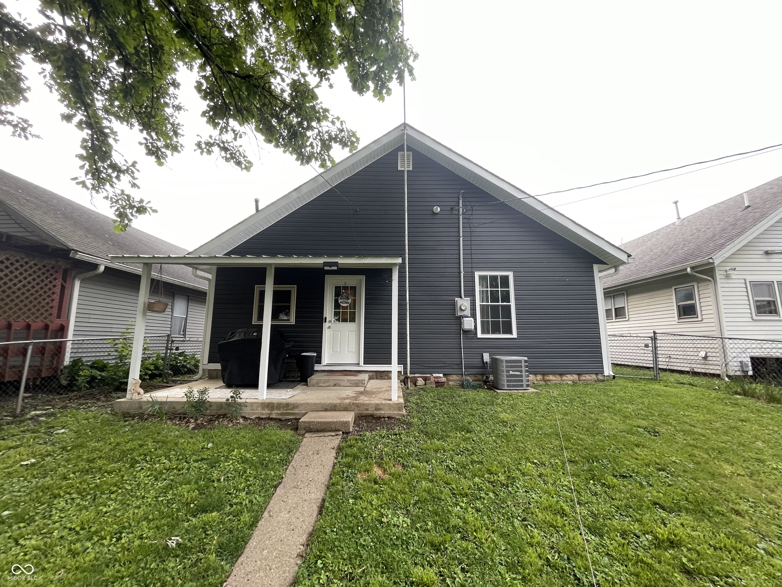 209 W McKee Street
