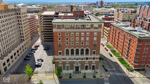 Photo of 350 N Meridian Street #403, Indianapolis, IN 46204 (MLS # 22095657)