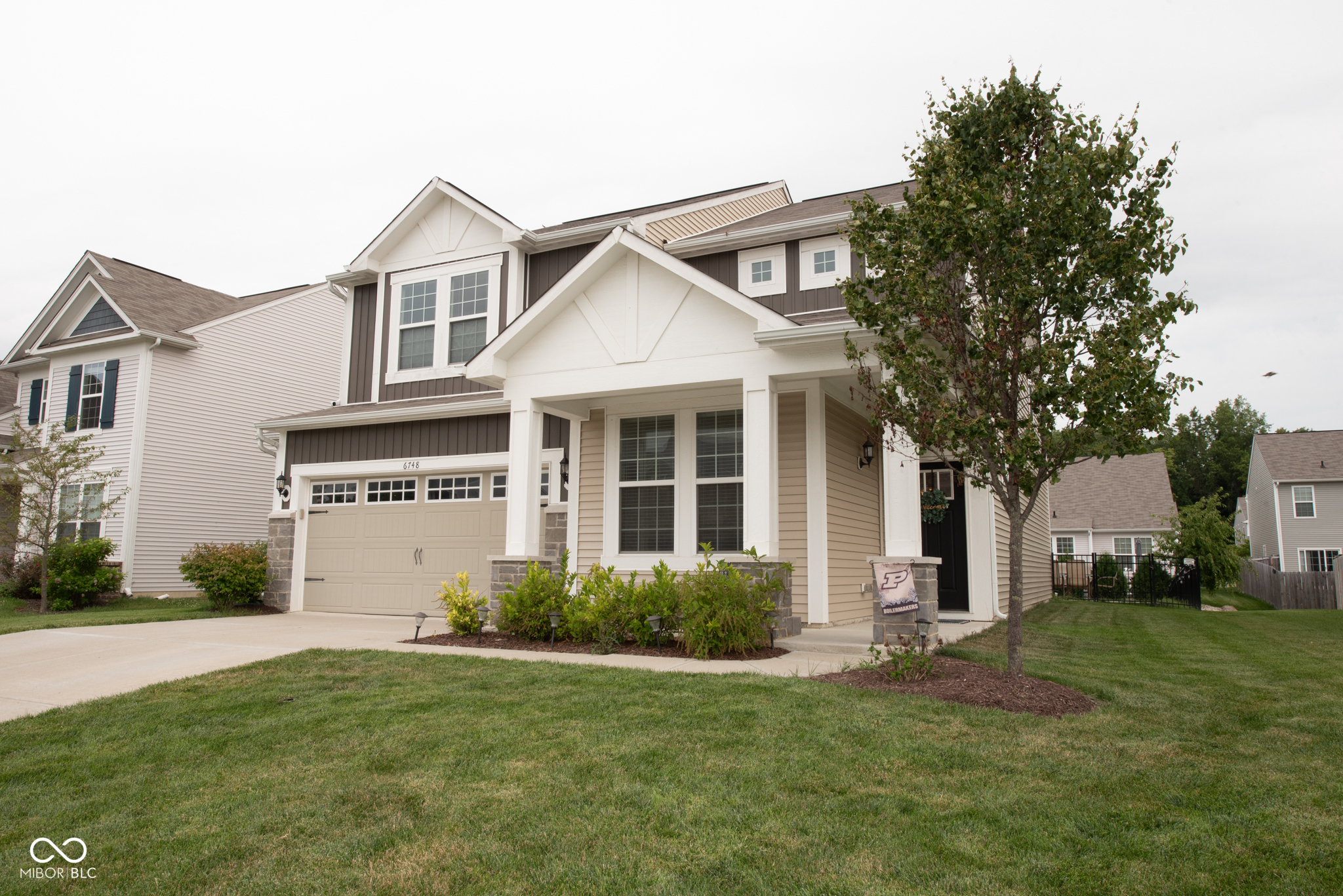 6748 Fallen Leaf Drive