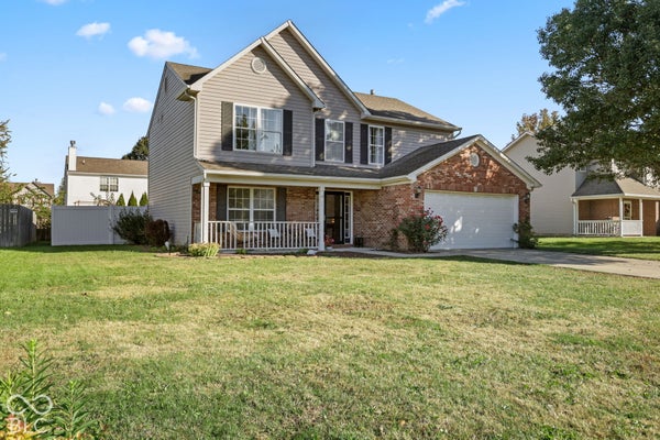 492 ACORN DR, WHITELAND, IN 46184 - Image ffbb45dffe84d22e1427845c1cba4096/86557752
