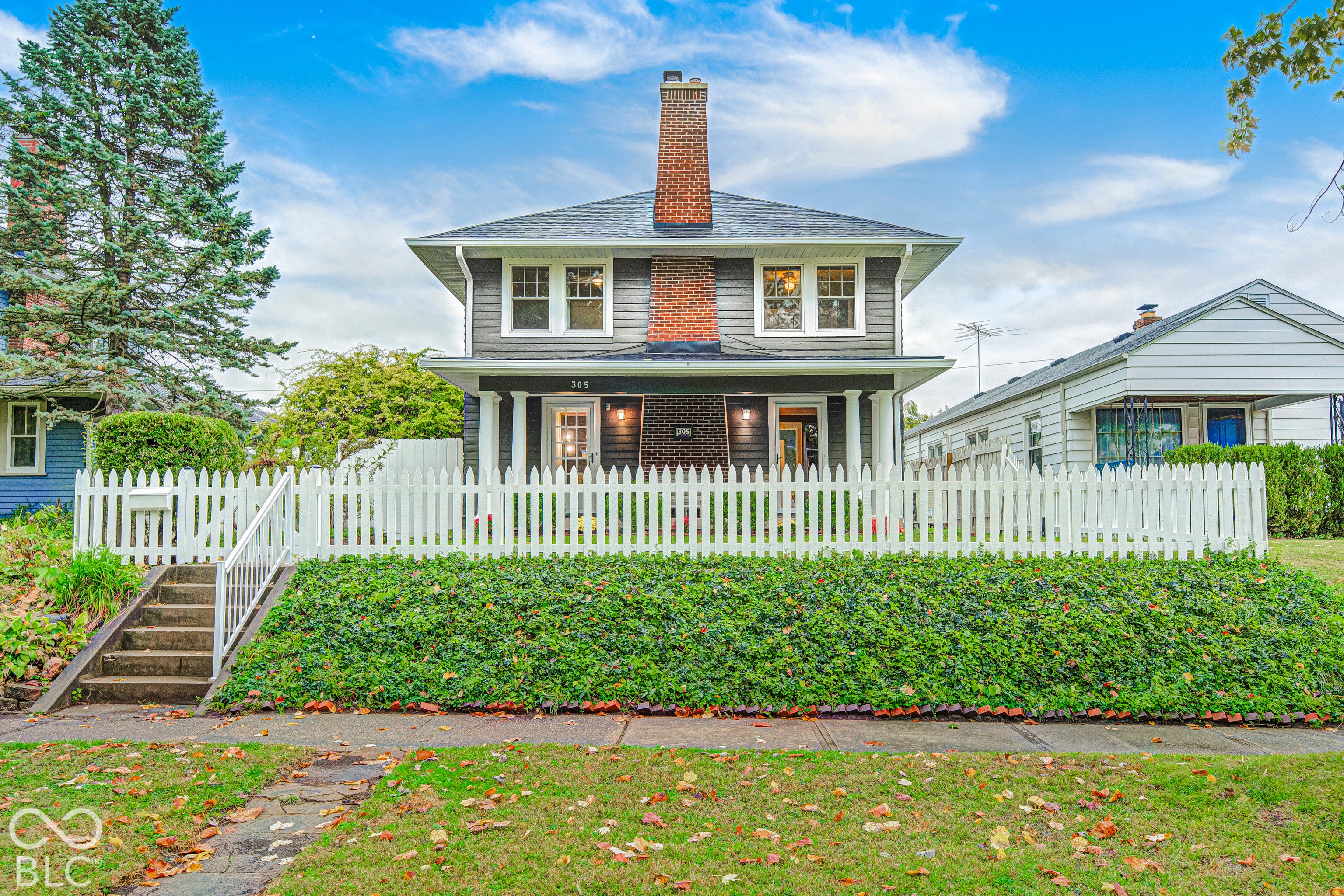 305 N Ridgeview Drive