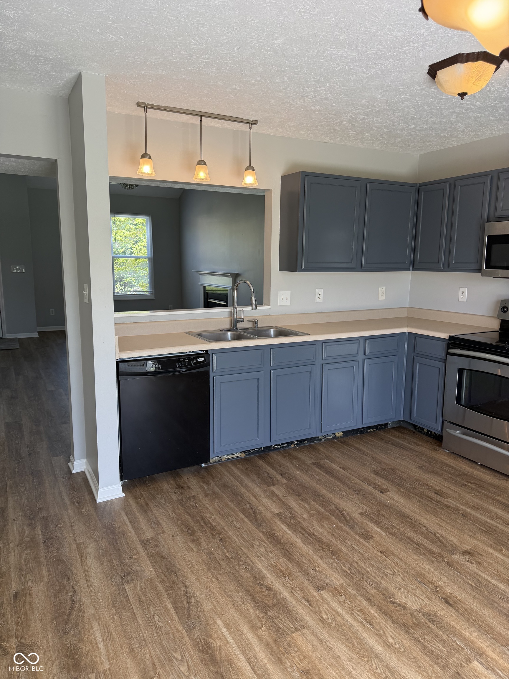 1411 Backwater Drive