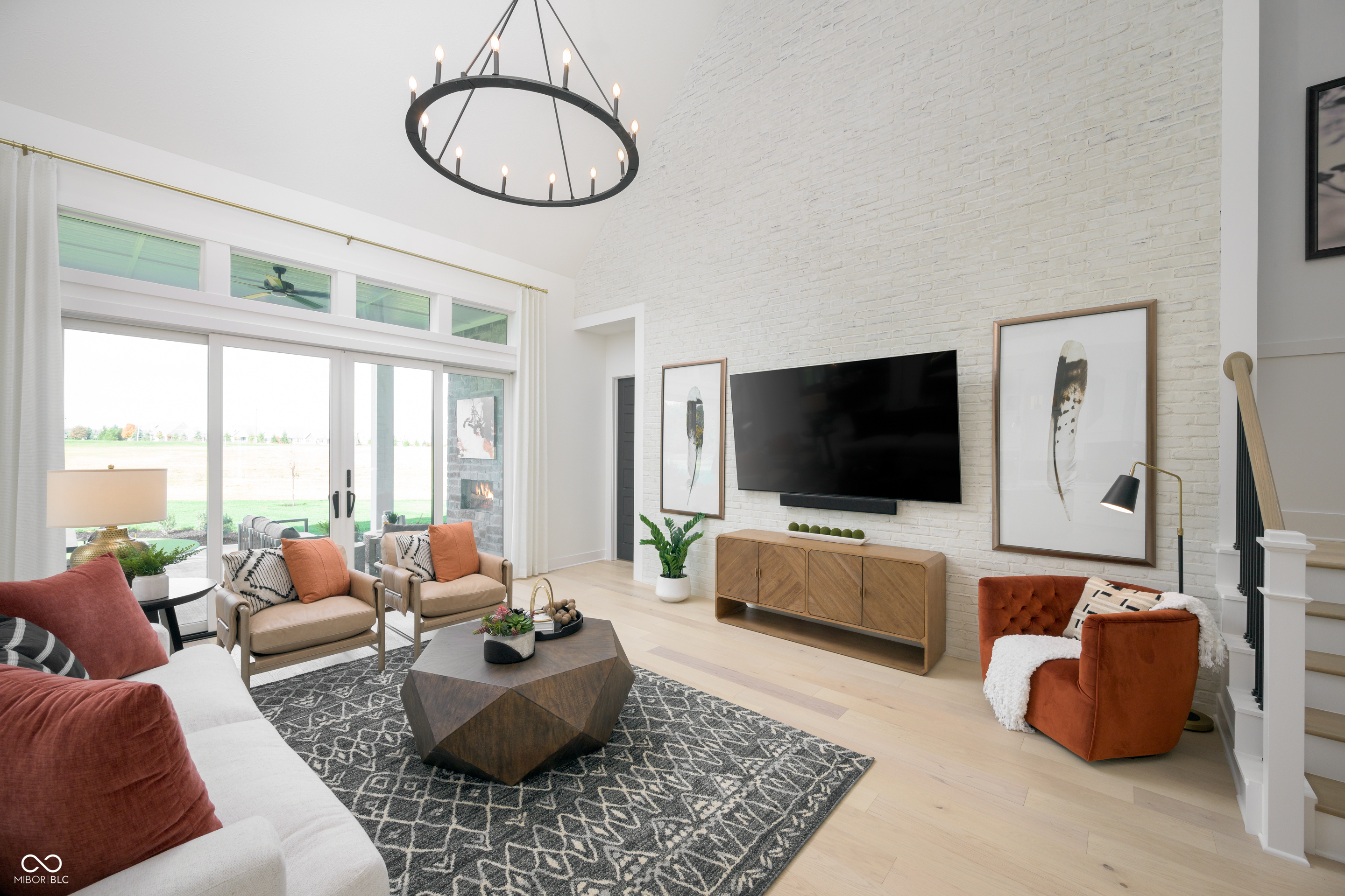 19701 Chatsworth Boulevard