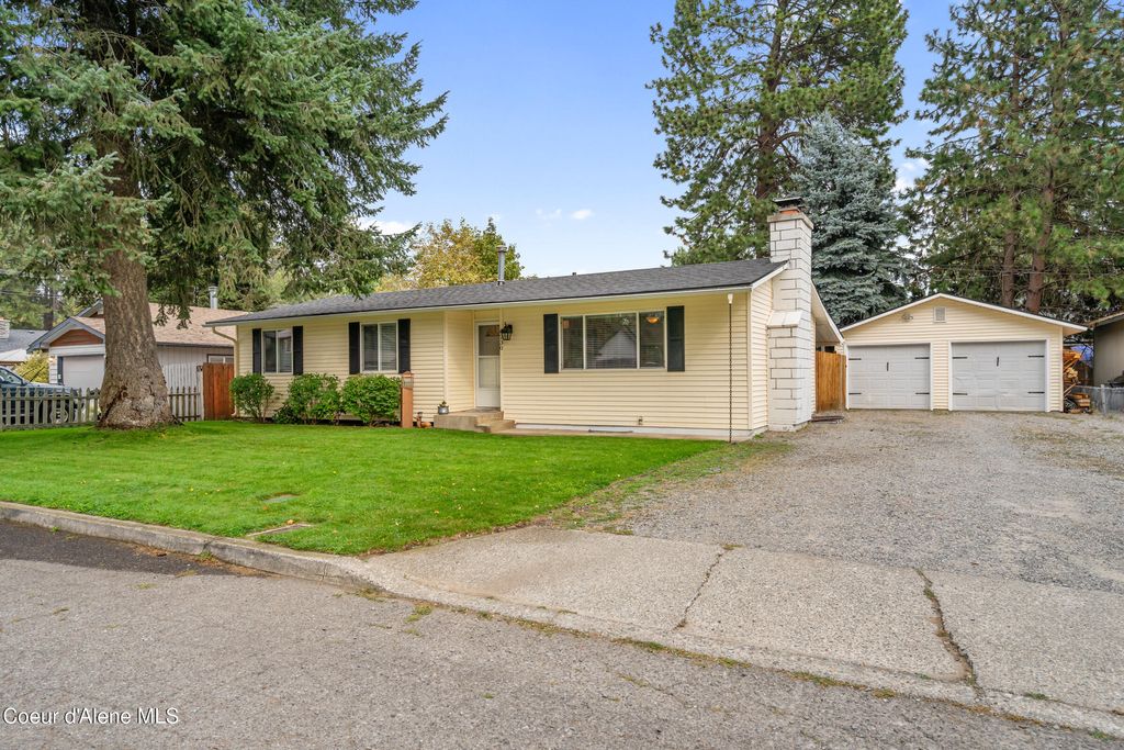 Photo of 3230 8TH St, Coeur dAlene, ID 83815 (MLS # 25-10110)