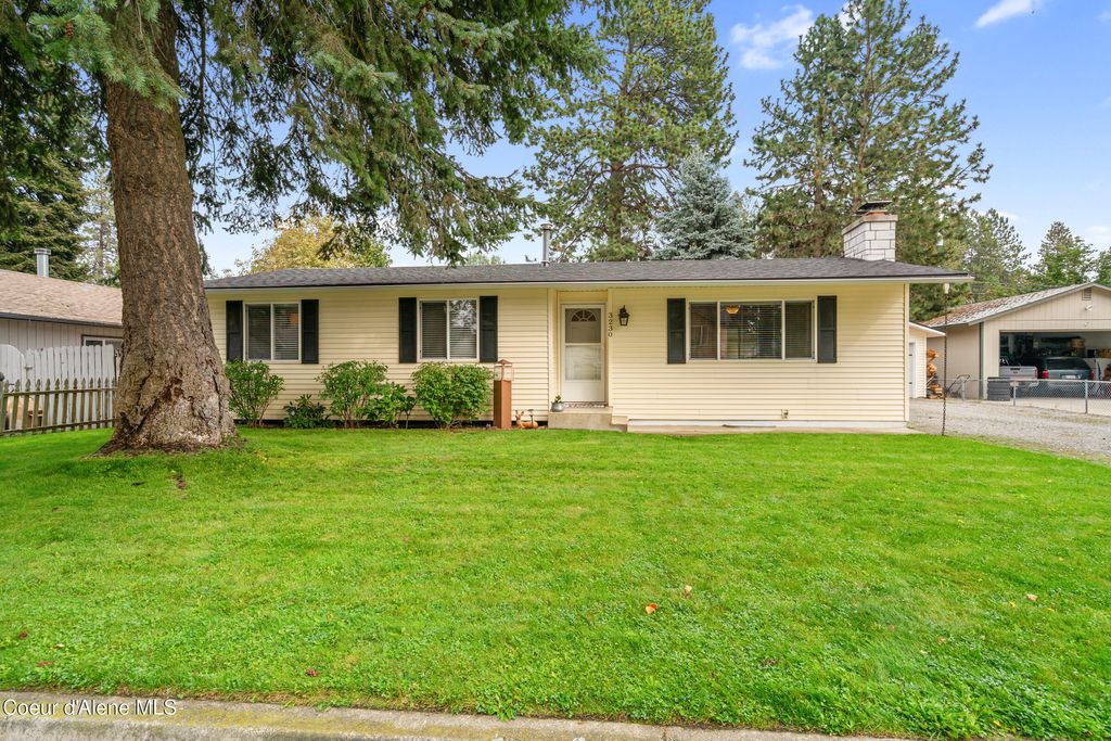 Photo of 3230 8TH St, Coeur dAlene, ID 83815 (MLS # 25-10110)