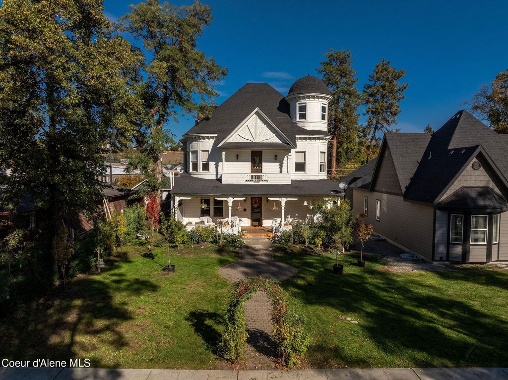 Photo of 908 FREDERICK Ave, Spokane, WA 99205 (MLS # 26-2112)