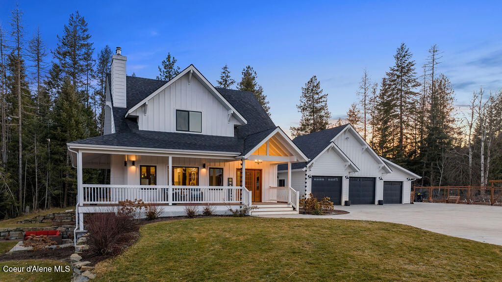 Photo of 354 Buena Vista Vista, Bonners Ferry, ID 83805 (MLS # 26-1557)