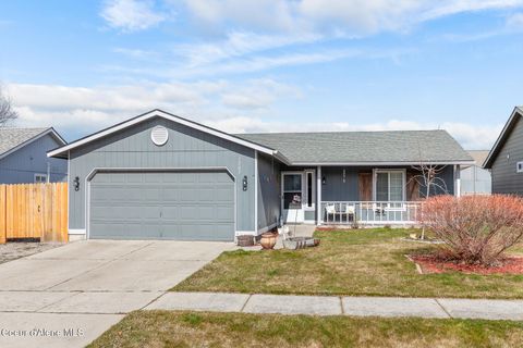 Photo of 1207 Horsehaven Ave, Post Falls, ID 83854 (MLS # 26-2161)