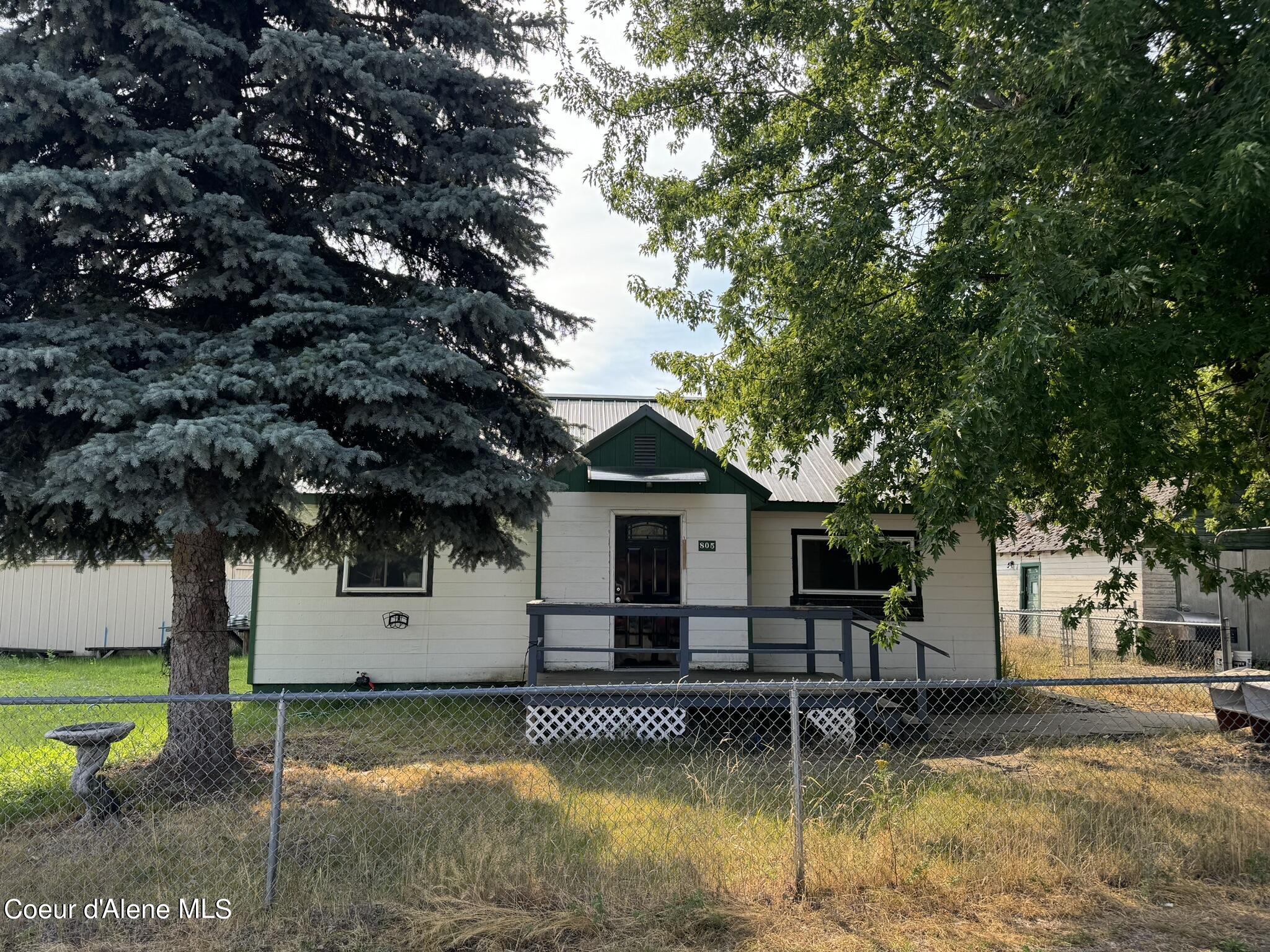 805 B St, Pinehurst, Idaho image 1