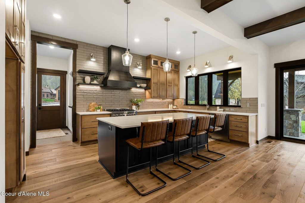 Photo of 11 Alpenrose Ln, Sandpoint, ID 83864 (MLS # 26-3598)