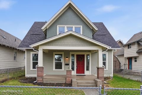 Homes For Sale - 710 Illinois Ave<br/> Spokane, WA 99207