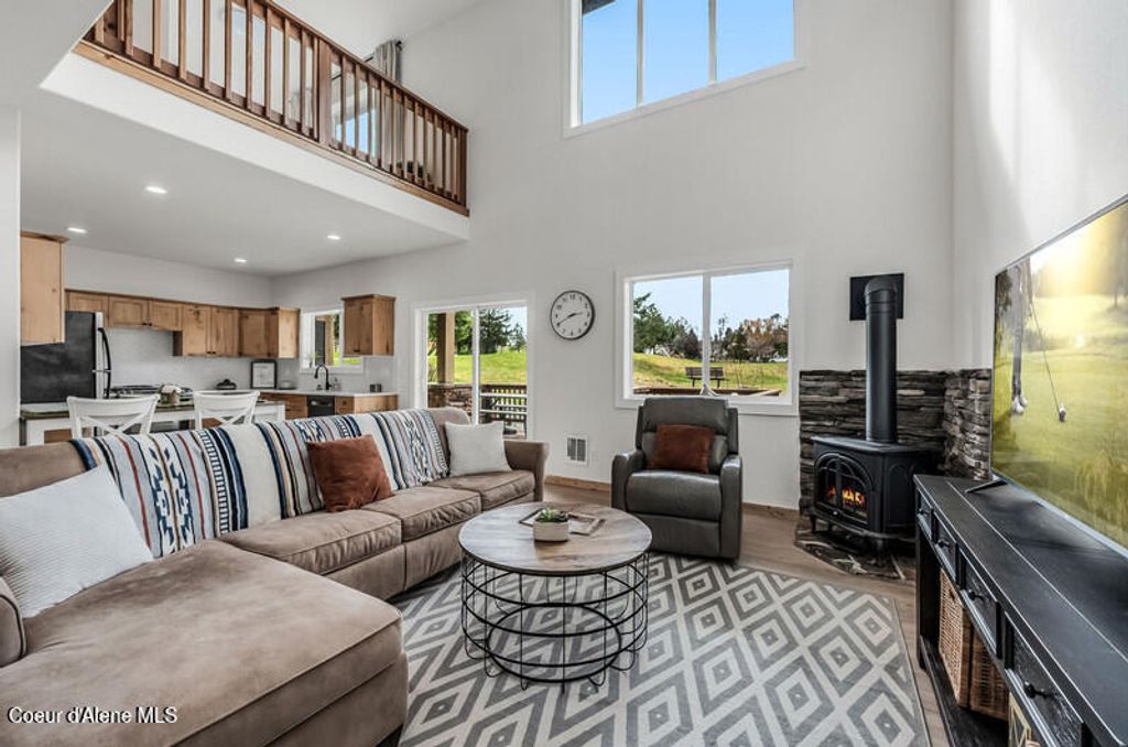 Photo of 103-B Chardonnay Dr, Blanchard, ID 83804 (MLS # 26-3152)