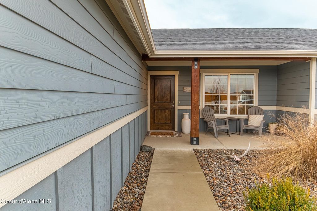 Photo of 109 Tennessee Ave, Post Falls, ID 83854 (MLS # 26-1076)