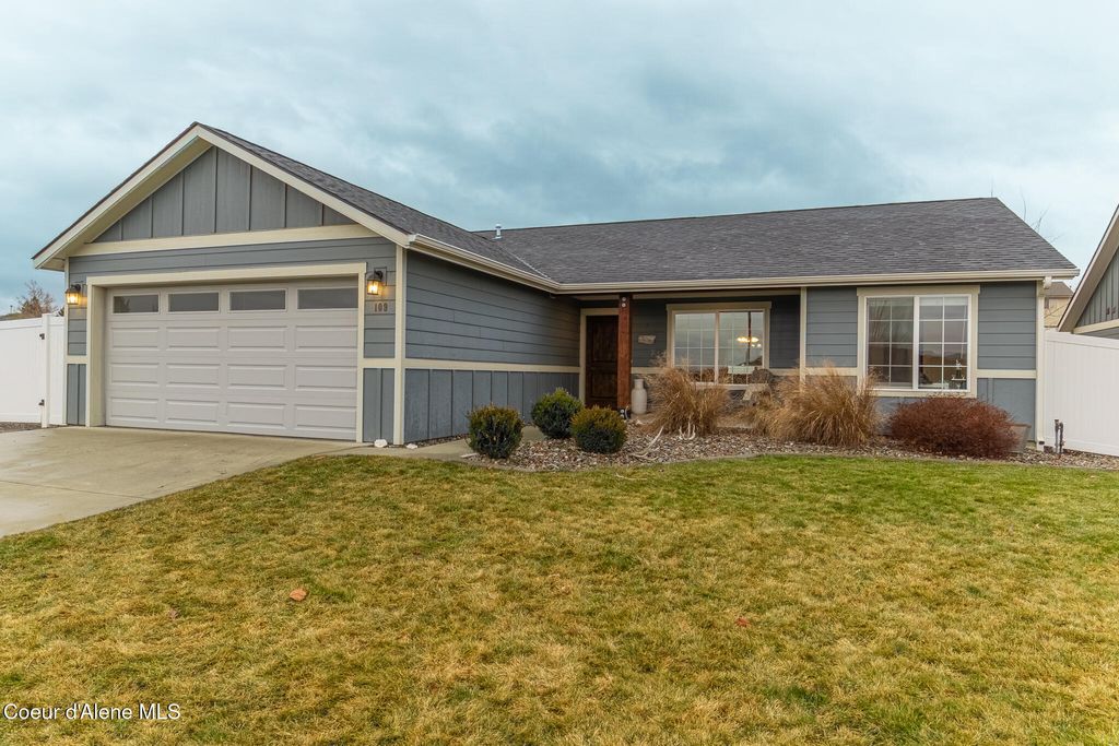 Photo of 109 Tennessee Ave, Post Falls, ID 83854 (MLS # 26-1076)