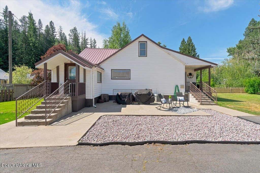 Photo of 905 Division St, Pinehurst, ID 83850 (MLS # 26-7234)