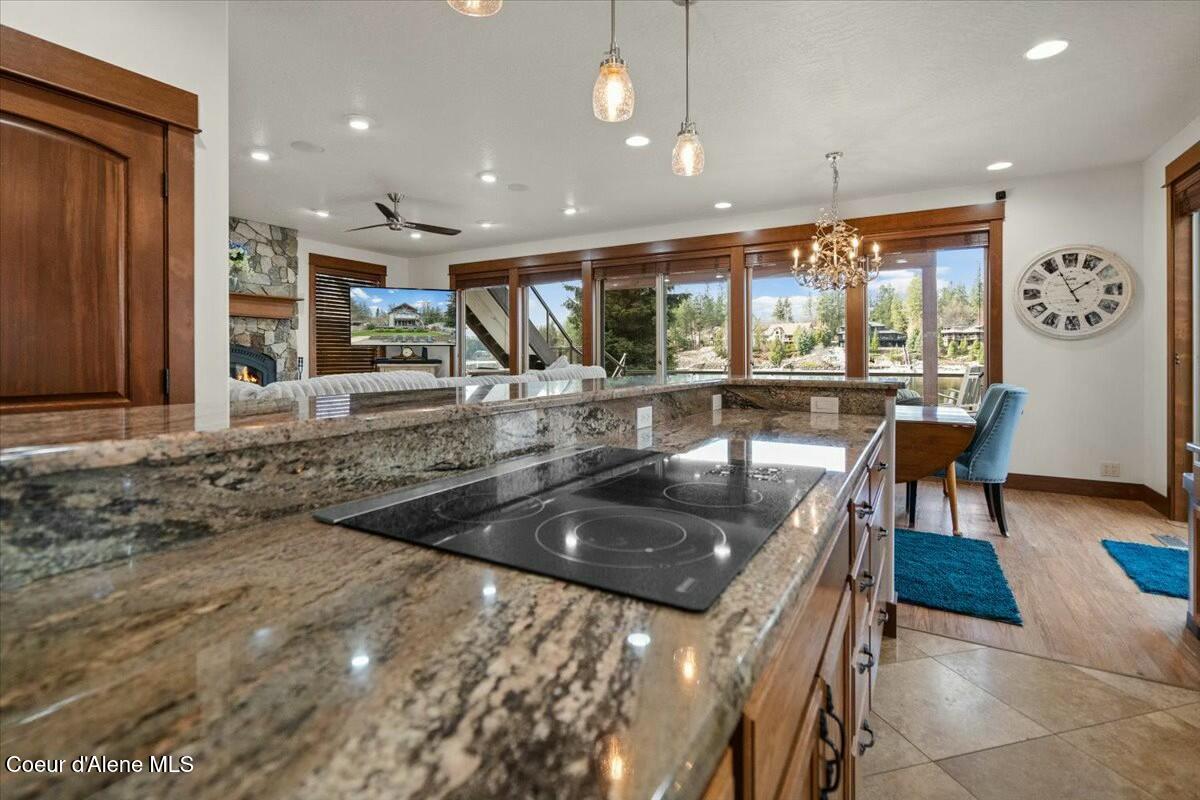 6657 W Harbor Dr, Coeur d'Alene, Texas image 10
